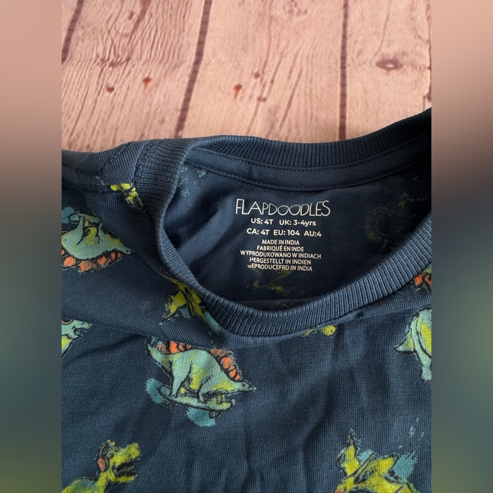 Flapdoodles Blue dinosaur print t-shirt paired with comfy gray shorts. - Picture 3 of 4